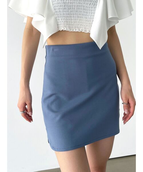 EMODA（エモダ）の「ストレッチカーブミニスカート（スカート・レディース・グレー/ブラック/ブルー・SMALL/MEDIUM）」の4枚目の写真