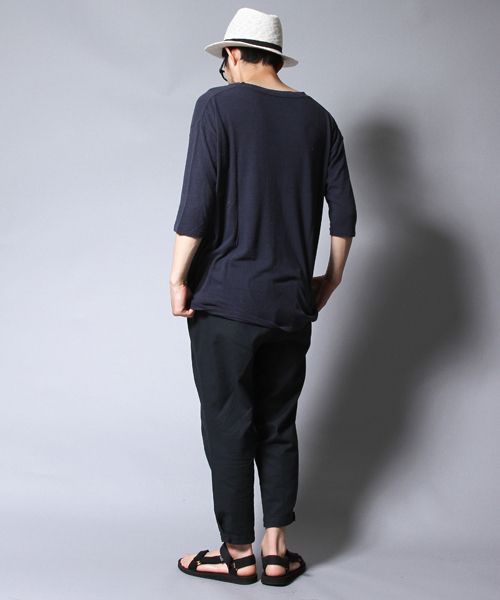 AMERICAN RAG CIE（アメリカンラグシー）の「AMERICAN RAG CIE シルク100%ビックシルエットドレープTシャツ（Tシャツ/カットソー・メンズ・ネイビー/オフホワイト/ブラック・1/2/3）」の4枚目の写真