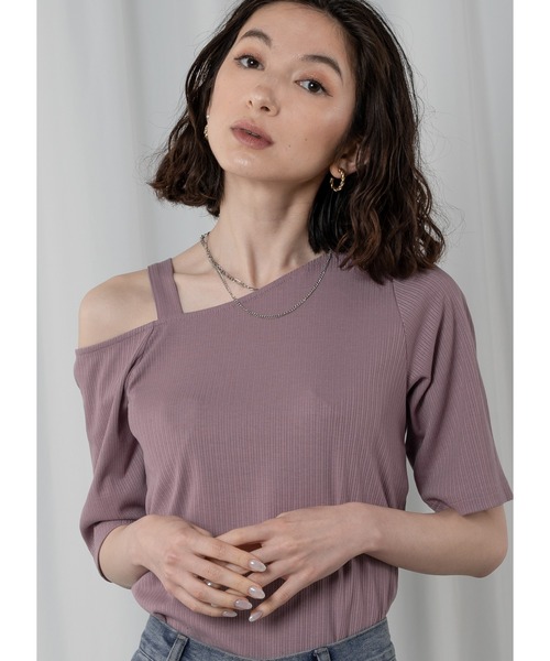 Adoon plain(アドーンプレーン)の「ワンショルリブトップス(Tシャツ/カットソー・レディース・ホワイト/ライトパープル/ブラック/サックスブルー・FREE)」の4枚目の写真