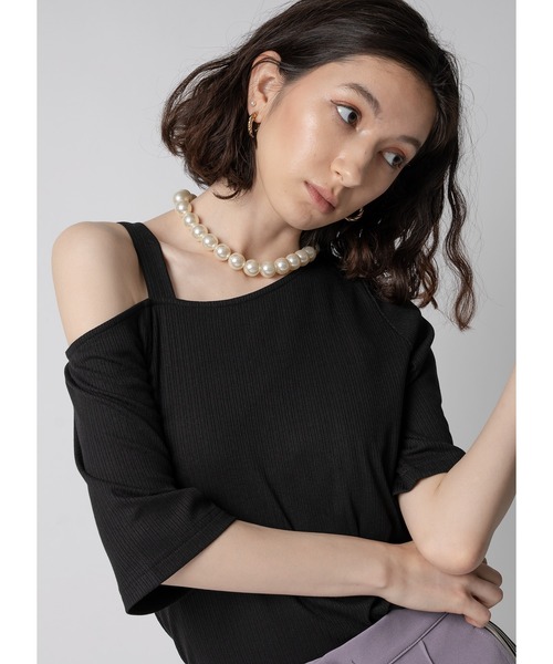 Adoon plain(アドーンプレーン)の「ワンショルリブトップス(Tシャツ/カットソー・レディース・ホワイト/ライトパープル/ブラック/サックスブルー・FREE)」の3枚目の写真