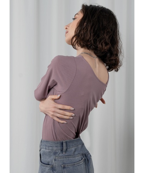 Adoon plain(アドーンプレーン)の「ワンショルリブトップス(Tシャツ/カットソー・レディース・ホワイト/ライトパープル/ブラック/サックスブルー・FREE)」の9枚目の写真