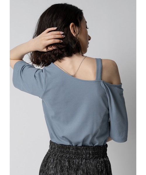 Adoon plain(アドーンプレーン)の「ワンショルリブトップス(Tシャツ/カットソー・レディース・ホワイト/ライトパープル/ブラック/サックスブルー・FREE)」の5枚目の写真