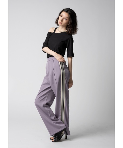 Adoon plain(アドーンプレーン)の「ワンショルリブトップス(Tシャツ/カットソー・レディース・ホワイト/ライトパープル/ブラック/サックスブルー・FREE)」の22枚目の写真