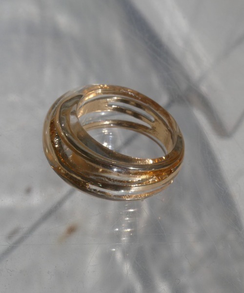 TRUNC（トランクエイティーエイト）の「Gold Line Clear Ring（リング・レディース・ゴールド・FREE）」の4枚目の写真