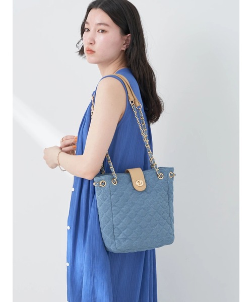 earth music&ecology(アースミュージックアンドエコロジー)の「デニムキルティングチェーンバッグ(エコバッグ/サブバッグ・レディース・ライトブルー/ダークブルー・FREE)」の3枚目の写真