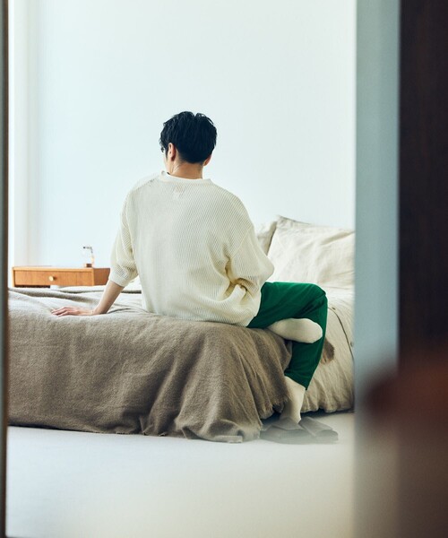 HINSON（ヒンソン）の「HINSON/ヒンソン メッシュ クルーネック リラックスフィット半袖ニット/ユニセックス（Tシャツ/カットソー・メンズ・オリーブ/ブラック/オフホワイト・LARGE/MEDIUM）」の6枚目の写真