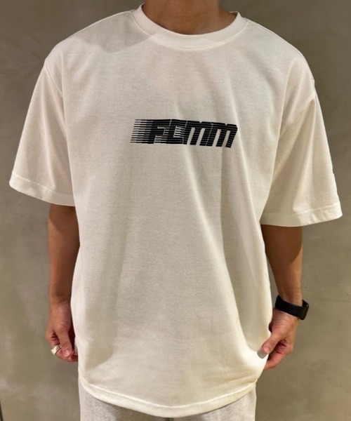 FCMM(エフシーエムエム)の「【日本限定アイテム】MOTION LOGO S/S TEE/モーションロゴショートスリーブT(Tシャツ/カットソー・メンズ・ホワイト/グレー/ブルー・MEDIUM/LARGE)」の11枚目の写真