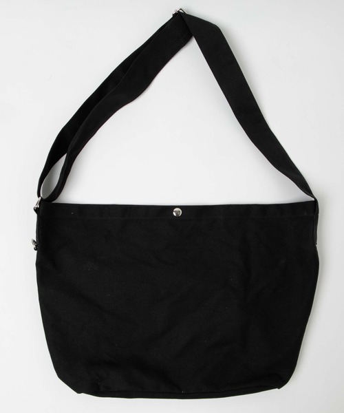 WEGO(ウィゴー)の「WEGO/キャンバスビッグショルダーバッグ(ショルダーバッグ・メンズ・ナチュラル/その他1/その他2/カーキ/グレー/ブラック/ベージュ/その他3/その他4/ダークグレー/その他5/キャメル/その他6/その他7/その他8/オフホワイト/グリーン/ブラック系その他・FREE)」の19枚目の写真