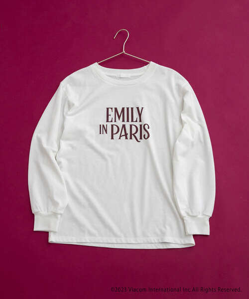 SENSE OF PLACE by URBAN RESEARCH(センスオブプレイスバイアーバンリサーチ)の「Emily in Paris グラフィックロングTシャツ(Tシャツ/カットソー・レディース・その他3/その他1/その他2・ONE)」の3枚目の写真