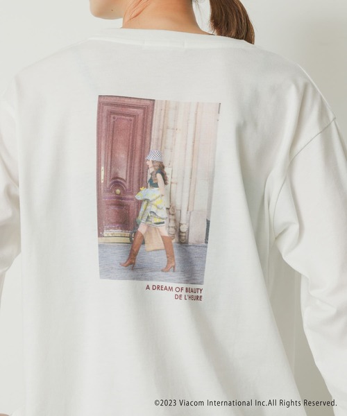 SENSE OF PLACE by URBAN RESEARCH(センスオブプレイスバイアーバンリサーチ)の「Emily in Paris グラフィックロングTシャツ(Tシャツ/カットソー・レディース・その他3/その他1/その他2・ONE)」の10枚目の写真