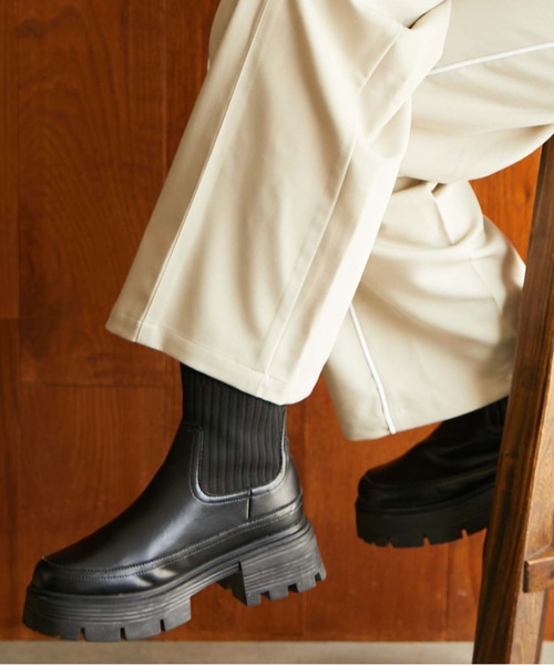 archives（アルシーヴ）の「ニットブーツ（ブーツ・レディース・ブラック/アイボリー・MEDIUM/LARGE）」の2枚目の写真