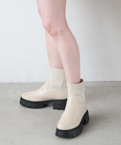 archives（アルシーヴ）の「ニットブーツ（ブーツ・レディース・ブラック/アイボリー・MEDIUM/LARGE）」の17枚目の写真