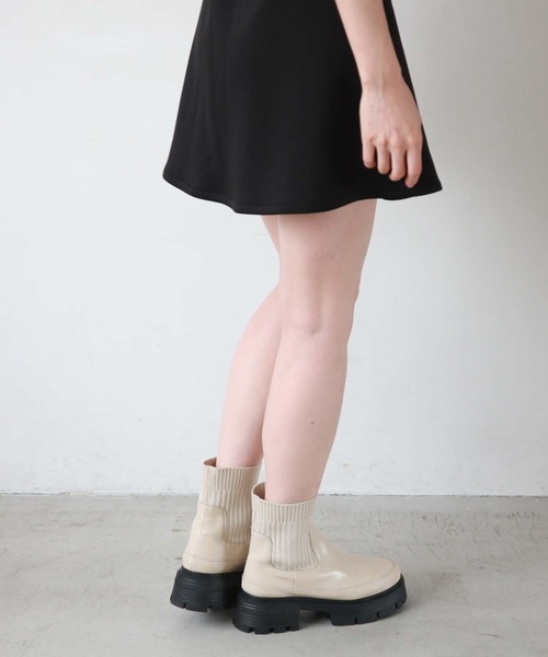 archives（アルシーヴ）の「ニットブーツ（ブーツ・レディース・ブラック/アイボリー・MEDIUM/LARGE）」の15枚目の写真