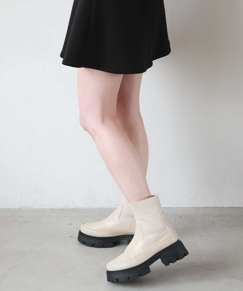 archives（アルシーヴ）の「ニットブーツ（ブーツ・レディース・ブラック/アイボリー・MEDIUM/LARGE）」の16枚目の写真