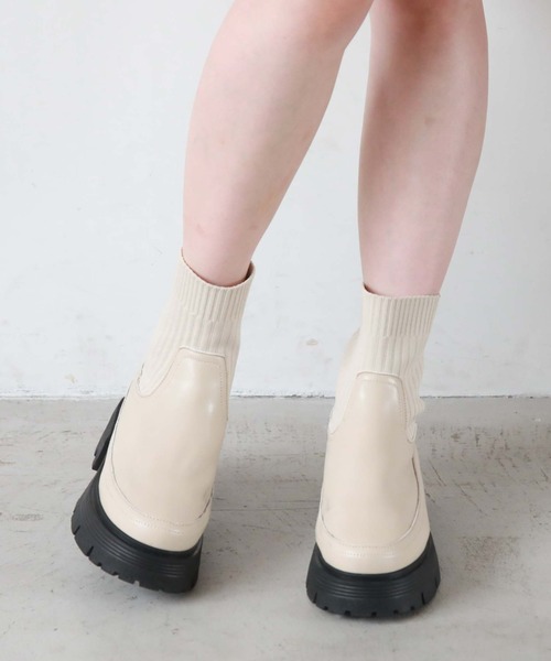 archives（アルシーヴ）の「ニットブーツ（ブーツ・レディース・ブラック/アイボリー・MEDIUM/LARGE）」の18枚目の写真