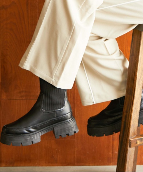 archives（アルシーヴ）の「ニットブーツ（ブーツ・レディース・ブラック/アイボリー・MEDIUM/LARGE）」の3枚目の写真