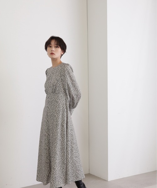 N.(N. Natural Beauty Basic)(エヌエヌナチュラルビューティーベーシック)の「【S Size Line】◆フラワープリントワンピース(ワンピース・レディース・ホワイト系その他/ブルー系その他/ブラック系その他・SMALL/MEDIUM)」の18枚目の写真