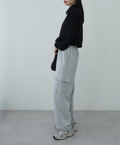 COLONY 2139（コロニートゥーワンスリーナイン）の「ダンボールスタンドWジップトップス（Tシャツ/カットソー・レディース・グレー/ブラック/レッド/オフホワイト・FREE）」の13枚目の写真