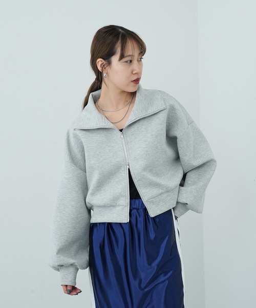 COLONY 2139（コロニートゥーワンスリーナイン）の「ダンボールスタンドWジップトップス（Tシャツ/カットソー・レディース・グレー/ブラック/レッド/オフホワイト・FREE）」の16枚目の写真