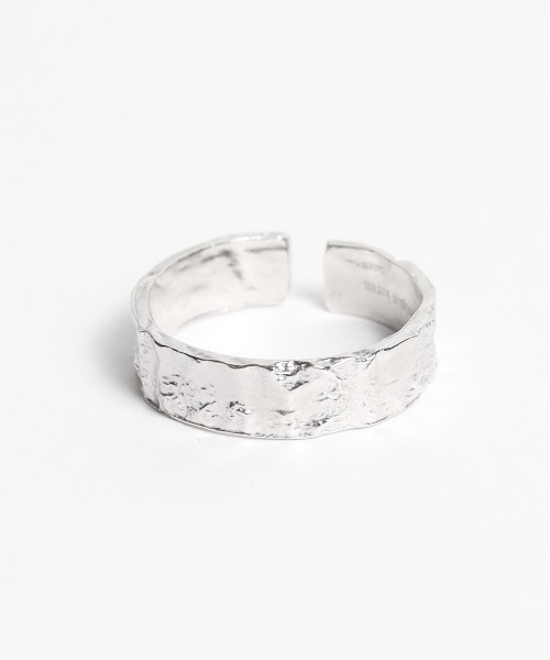 ARCHIVER（アーカイバ）の「【Bk】【sterling silver】フリーサイズ 錆槌目リング（リング・レディース・シルバー/ゴールド・FREE）」の5枚目の写真