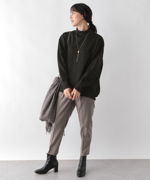 GLOBAL WORK（グローバルワーク）の「お手入れらくらくスタンドネックプルオーバー/906288（Tシャツ/カットソー・レディース・アイボリー/バーガンディー/ブラック/ベージュ・MEDIUM/LARGE）」の10枚目の写真