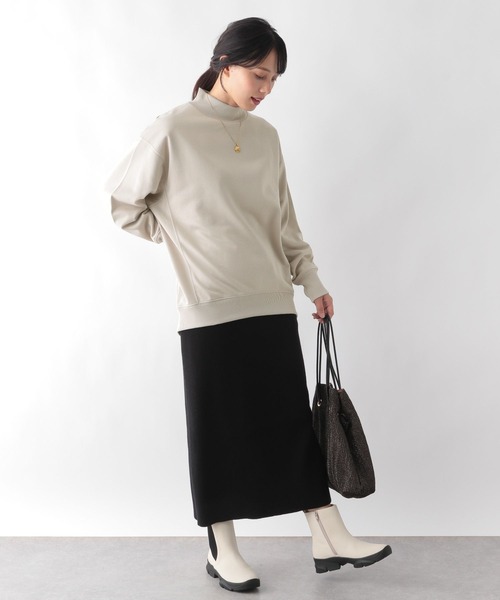 GLOBAL WORK（グローバルワーク）の「お手入れらくらくスタンドネックプルオーバー/906288（Tシャツ/カットソー・レディース・アイボリー/バーガンディー/ブラック/ベージュ・MEDIUM/LARGE）」の16枚目の写真