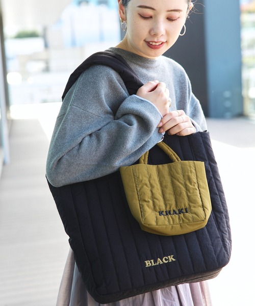 2セット カラー刺繍 バッグ（A4サイズ収納可能）（トートバッグ