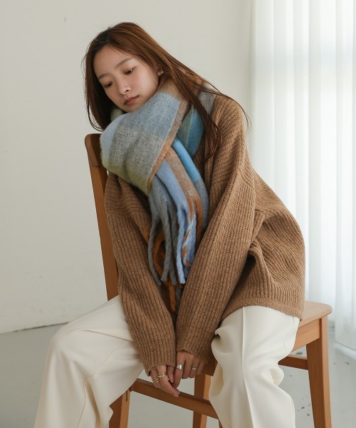 Bab(バブ)の「ビックチェックボリュームマフラー(ストール/ショール・レディース・ブルー/グリーン/イエロー・ONESIZE)」の9枚目の写真