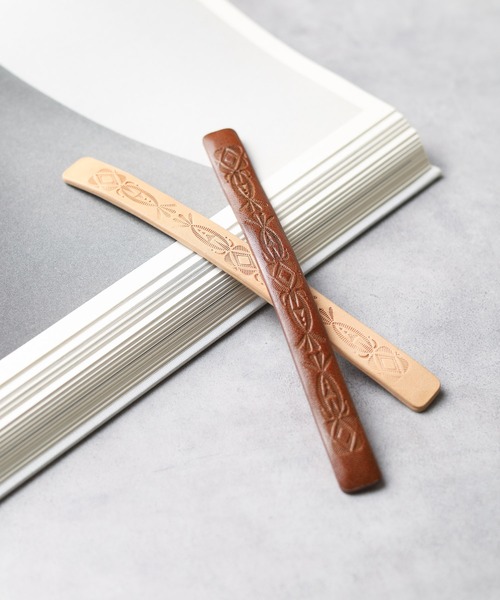 ARCHIVER（アーカイバ）の「【AL】ネイティブレザーバングル（ブレスレット・レディース・ブラウン系3/ベージュ系8/ブラウン系4/ベージュ系2/ダークブラウン系2/ダークブラウン系3/ダークブラウン系4/ダークブラウン系1/ブラウン系8/ベージュ系5/ベージュ系4/ブラック系2/ブラック系5/ブラウン/ブラウン系5/ブラウン系7/ブラウン系/ベージュ系9/ブラウン系2/ブラック系3/ブラック系4・FREE）」の22枚目の写真