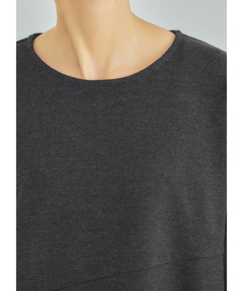 STYLE DELI(スタイルデリ)の「アシンメトリー長袖Tシャツ(Tシャツ/カットソー・レディース・カーキ/ホワイト/スミクロ・FREE)」の8枚目の写真
