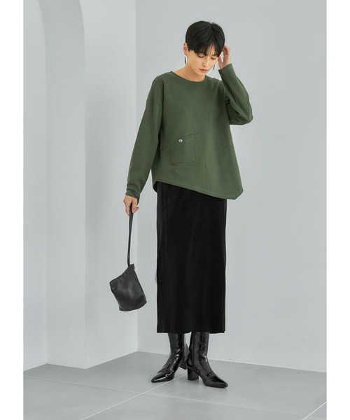 STYLE DELI(スタイルデリ)の「アシンメトリー長袖Tシャツ(Tシャツ/カットソー・レディース・カーキ/ホワイト/スミクロ・FREE)」の22枚目の写真