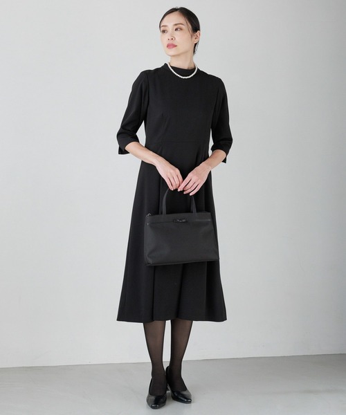 Elura(エルーラ)の「セレモニー&お悔やみフレアワンピース(ワンピース・レディース・ブラック・MEDIUM/LARGE)」の2枚目の写真