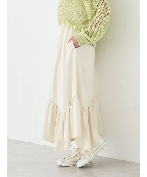 earth music&ecology（アースミュージックアンドエコロジー）の「ウラケ裾フリルスカート（スカート・レディース・グレー/アイボリー・FREE）」の5枚目の写真