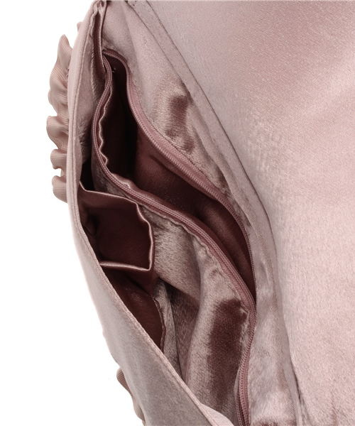 ROSE BUD（ローズバッド）の「(LL ACCESSORIES)B783 LAYERED FRILL CLUTCH BAG[結婚式＆パーティー]（クラッチバッグ・レディース・ブラック/オリーブ/ピンク・ONE SIZE）」の8枚目の写真