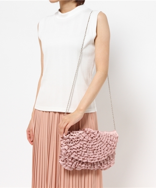 ROSE BUD（ローズバッド）の「(LL ACCESSORIES)B783 LAYERED FRILL CLUTCH BAG[結婚式＆パーティー]（クラッチバッグ・レディース・ブラック/オリーブ/ピンク・ONE SIZE）」の5枚目の写真