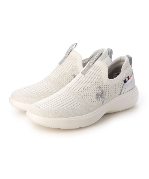 le coq sportif(ルコックスポルティフ)の「スリッポンスニーカー(ラローヌFKII)(スリッポン・レディース・ホワイト/ネイビー/ベージュ/ブラック・24.5cm/24cm/23.5cm/23cm/22.5cm)」の2枚目の写真