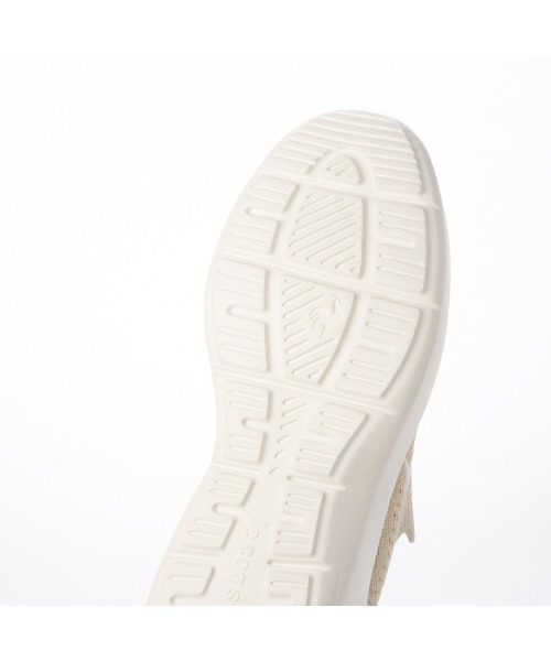le coq sportif(ルコックスポルティフ)の「スリッポンスニーカー(ラローヌFKII)(スリッポン・レディース・ホワイト/ネイビー/ベージュ/ブラック・24.5cm/24cm/23.5cm/23cm/22.5cm)」の19枚目の写真