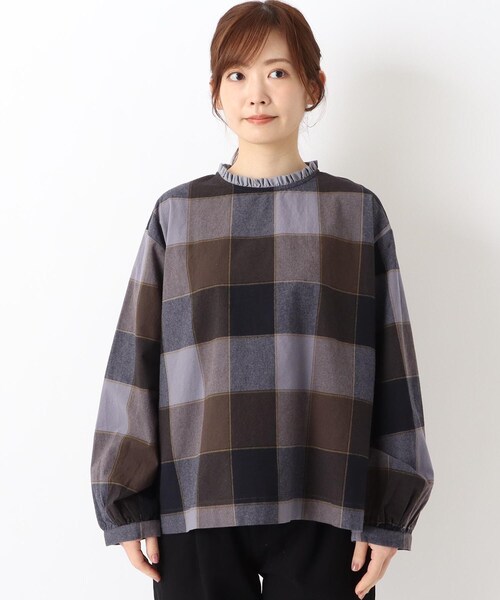 one'sterrace(ワンズテラス)の「起毛ブロックチェック シャツ(シャツ/ブラウス・レディース・ブラック系8/グレー系その他7/キャメル・02)」の4枚目の写真