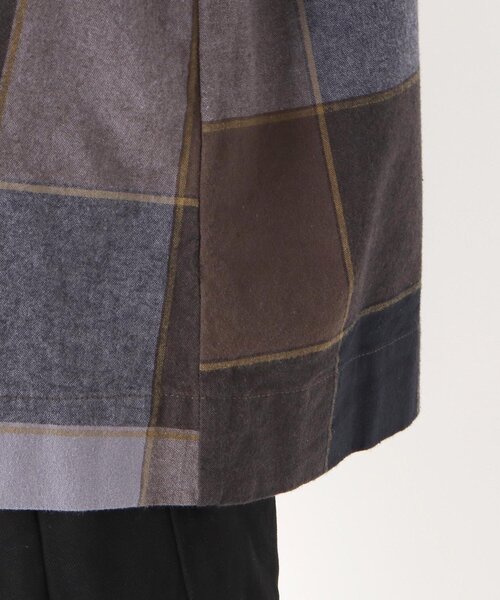 one'sterrace(ワンズテラス)の「起毛ブロックチェック シャツ(シャツ/ブラウス・レディース・ブラック系8/グレー系その他7/キャメル・02)」の10枚目の写真