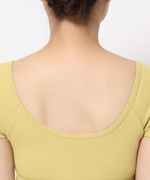 bijorie（ビジュリィ）の「【bijorie】カップ付きバックオープンTシャツ／NEW BASIC 24SS（インナーウェア/肌着・レディース・グリーン系/ブラック系/マスタード/ブラック/オフホワイト・MEDIUM/LARGE/LG）」の14枚目の写真