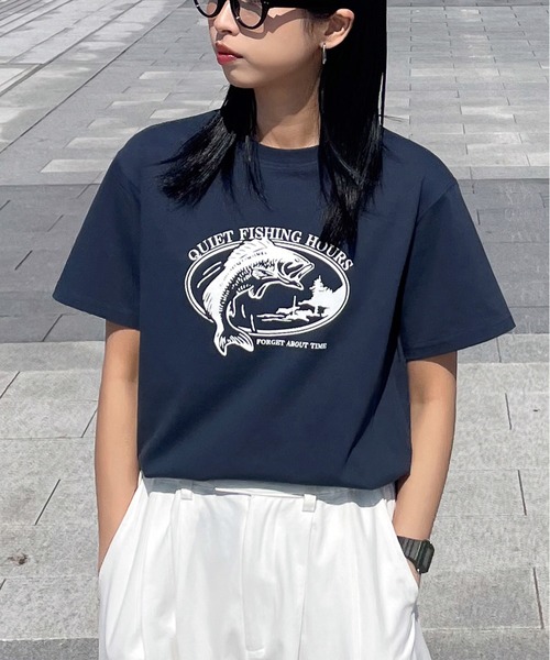 Chillfar(チルファー)の「アソートプリント半袖Tシャツ(Tシャツ/カットソー・レディース・ブルー/杢グレー/ネイビー系/アイボリー系/グレー系/ホワイト系/ホワイト/ネイビー系1/ブラウン/オートミール/ネイビー/イエロー/ブルー系/イエロー系・FREE)」の11枚目の写真