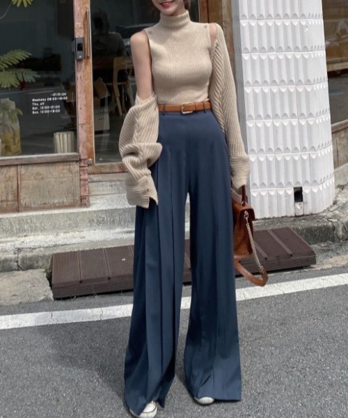 00s イタリア製 デザインスラックス ドレスパンツ タックパンツ W76cm スラックス パンツ タックワイドストレートパンツ レディース