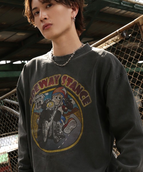 SIDEWAY STANCE（サイドウェイスタンス）の「【SIDEWAY STANCE】ピグメント加工 オリジナルプリント 長袖Tシャツ（Tシャツ/カットソー・メンズ・ブラック/ブラウン系1/ブラウン系/ブラック系/ブラック系1/ブラウン・SMALL/LARGE/MEDIUM/X-LARGE）」の4枚目の写真