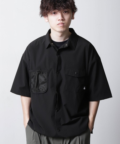 GERRY(ジェリー)の「【GERRY】ストレッチ ナイロン タスラン メッシュポケット 半袖シャツ(シャツ/ブラウス・メンズ・ブラック/ベージュ/カーキ・MEDIUM/LARGE/X-LARGE)」の4枚目の写真