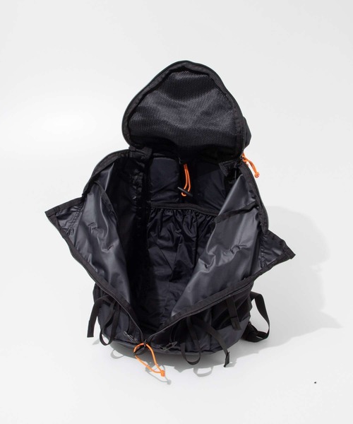 MYSTERY RANCH（ミステリーランチ）の「MYSTERY RANCH GALLAGATOR 25 ミステリーランチ リュック ギャラゲーター 25（バックパック/リュック・メンズ・ベージュ/オレンジ/ブラック/セージグリーン・FREE/L/XL）」の16枚目の写真