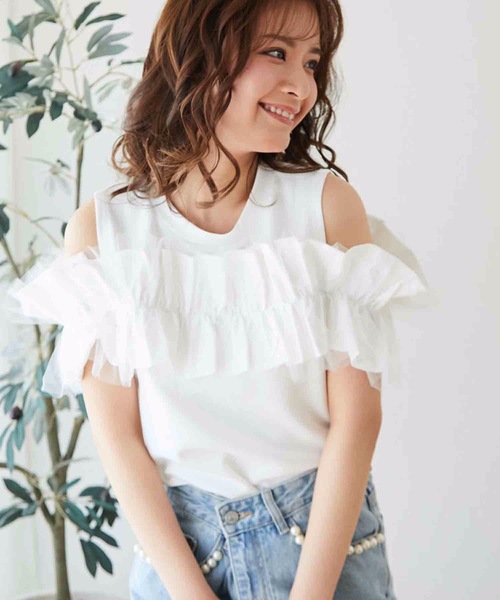 M y u（ミュー）の「フリル×チュール オープンショルダー TOPS（Tシャツ/カットソー・レディース・ブラック/ホワイト・SM/ML）」の21枚目の写真