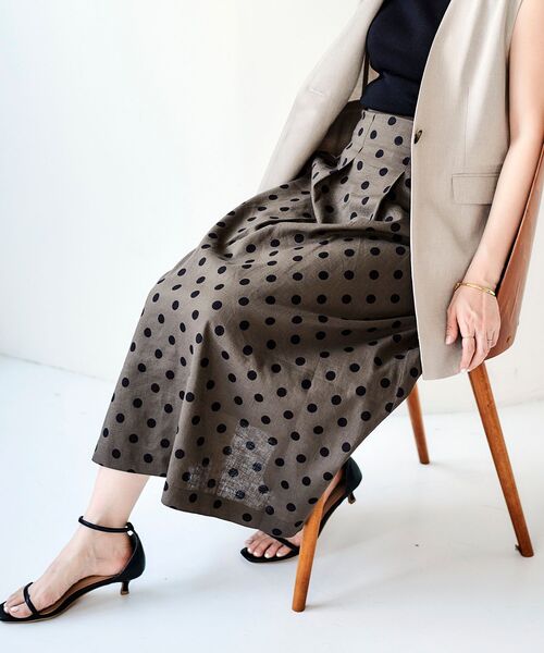 セール】《手洗い可能》ドットフロントタックロングスカート