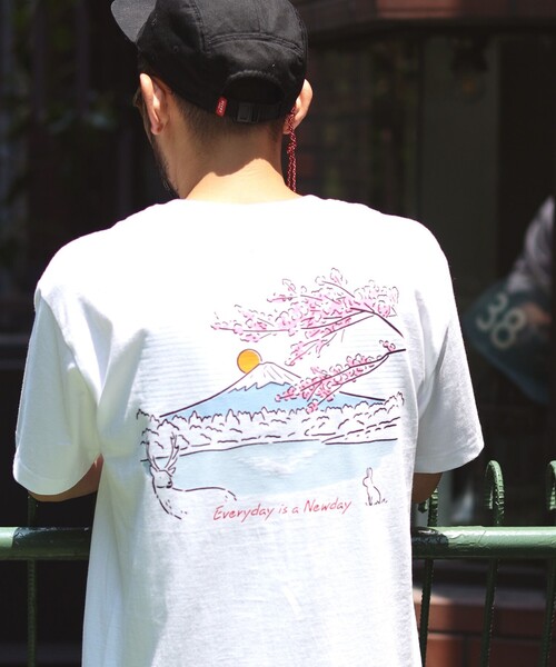 BEAMS JAPAN(ビームス ジャパン)の「〈UNISEX〉BEAMS JAPAN / 別注 富士山 Tシャツ(Tシャツ/カットソー・メンズ・ホワイト・LARGE/X-LARGE/MEDIUM/SMALL)」の9枚目の写真