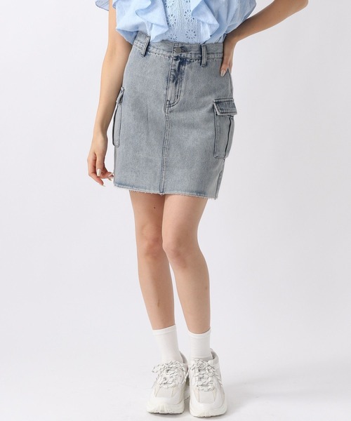FOREVER 21（フォーエバー トゥエンティーワン）の「【2024SS】カーゴミニデニムスカート（デニムスカート・レディース・ブラック/ブルー・SMALL/MEDIUM）」の2枚目の写真