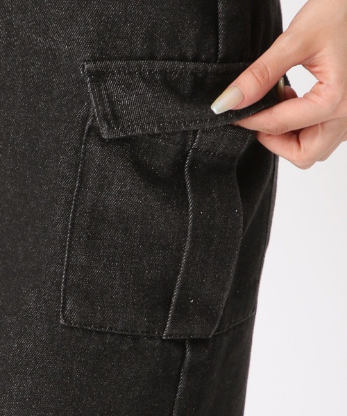 FOREVER 21（フォーエバー トゥエンティーワン）の「【2024SS】カーゴミニデニムスカート（デニムスカート・レディース・ブラック/ブルー・SMALL/MEDIUM）」の15枚目の写真